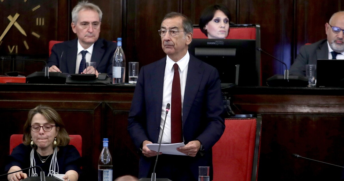 Mirasçısı ve cesareti olmayan bir şehrin önünde Sala'nın Pieta'sı