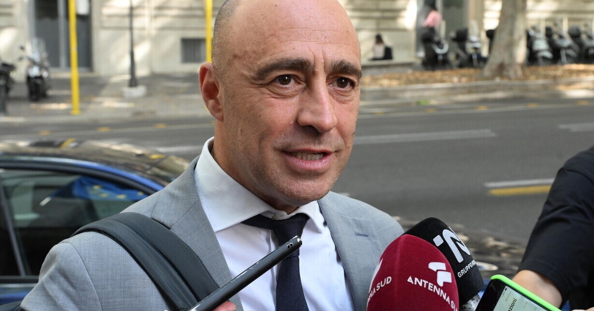 Burgemeester Bitetti van Taranto trad af na protesten over de voormalige Ilva-staalfabriek.