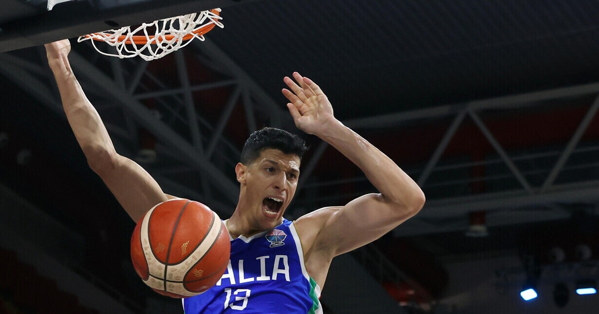 Eleştirilerin ardından Simone Fontecchio 39 sayı atarak İtalya'nın EuroBasket rekorunu kırdı.