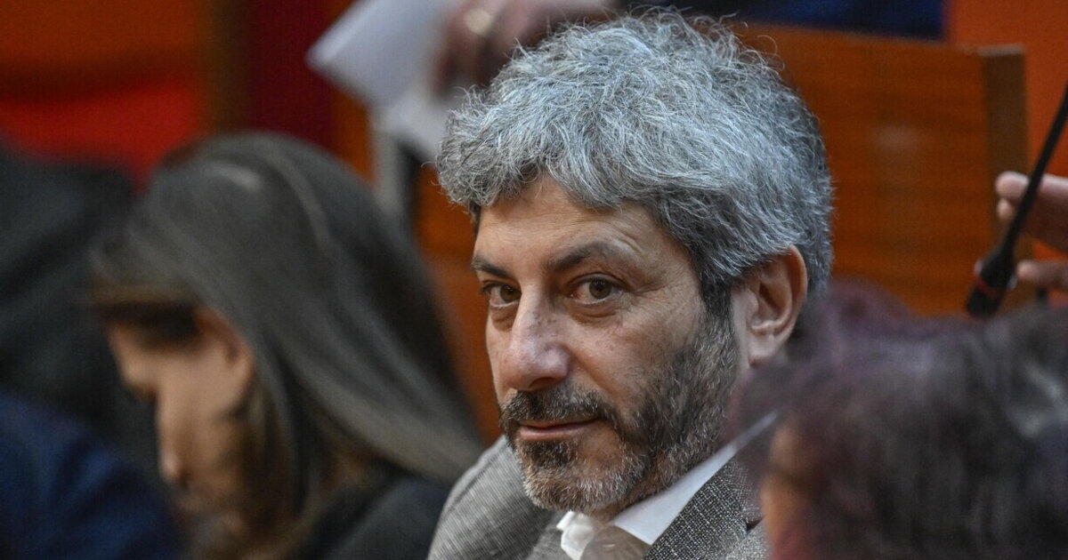 Fico ist bereit, mit Schlein die Bühne zu betreten, wartet auf Conte und hat Paolo Siani ganz oben auf der Liste.