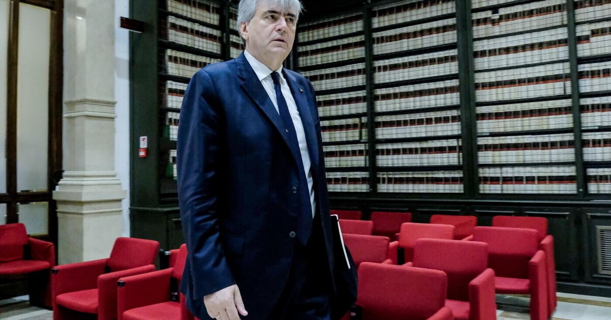 Ein Mysterium namens Mazzi. Was macht der Unterstaatssekretär inmitten des Rai-Celentano-Skandals?