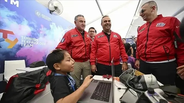Ministro Kacır: Fizemos história com o TEKNOFEST este ano