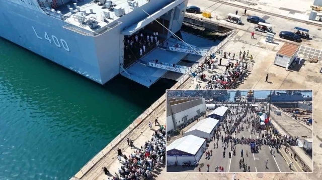 TCG Anadolu se tornou o centro das atenções no TEKNOFEST