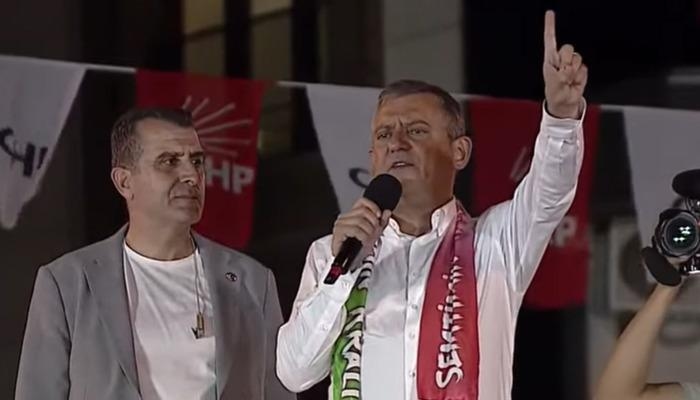 El líder del CHP, Özel, invitó a toda la prensa y anunció: "Aquellos que me amenazaron hoy, mañana veremos el lado blanco y el negro".
