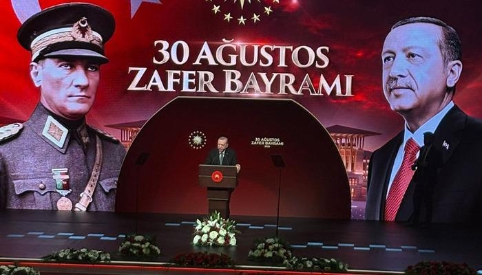 Mensagem do presidente Erdoğan em 30 de agosto: "Nossa marcha da vitória continua ininterrupta há mil anos."
