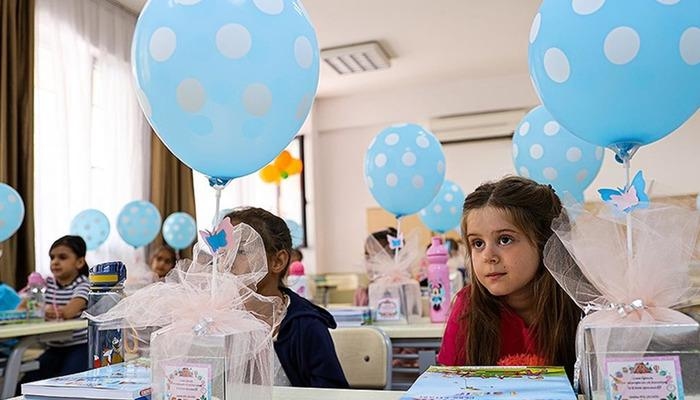 A jornada para a escola começa! Declaração do Ministério da Saúde: O Ministério alerta as famílias sobre o "treinamento de adaptação"...