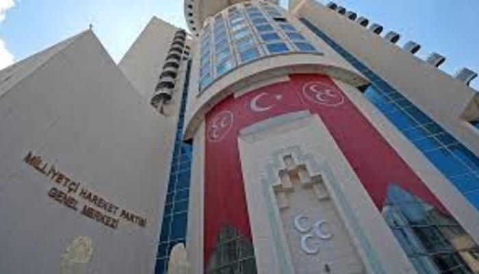 Eles foram detidos durante a operação contra o município de Bayrampaşa! O MHP anunciou: Eles foram expulsos