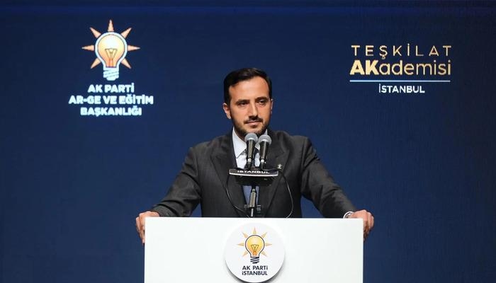 Resposta do membro do Partido AK, Özdemir, às alegações do líder do CHP, Özel: "Ele será conhecido como um descrente"