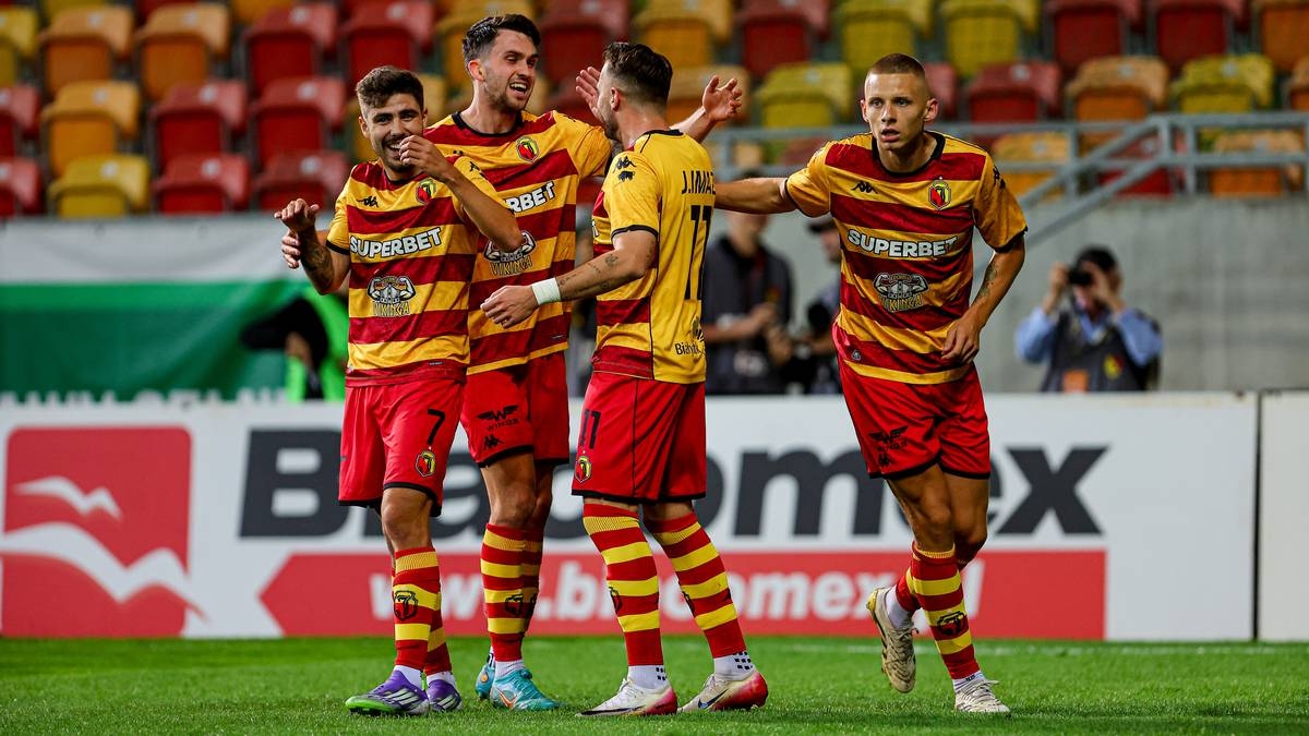 Eliminatórias da Liga Conferência: Dínamo Tirana x Jagiellonia Białystok. Cobertura e placar ao vivo.