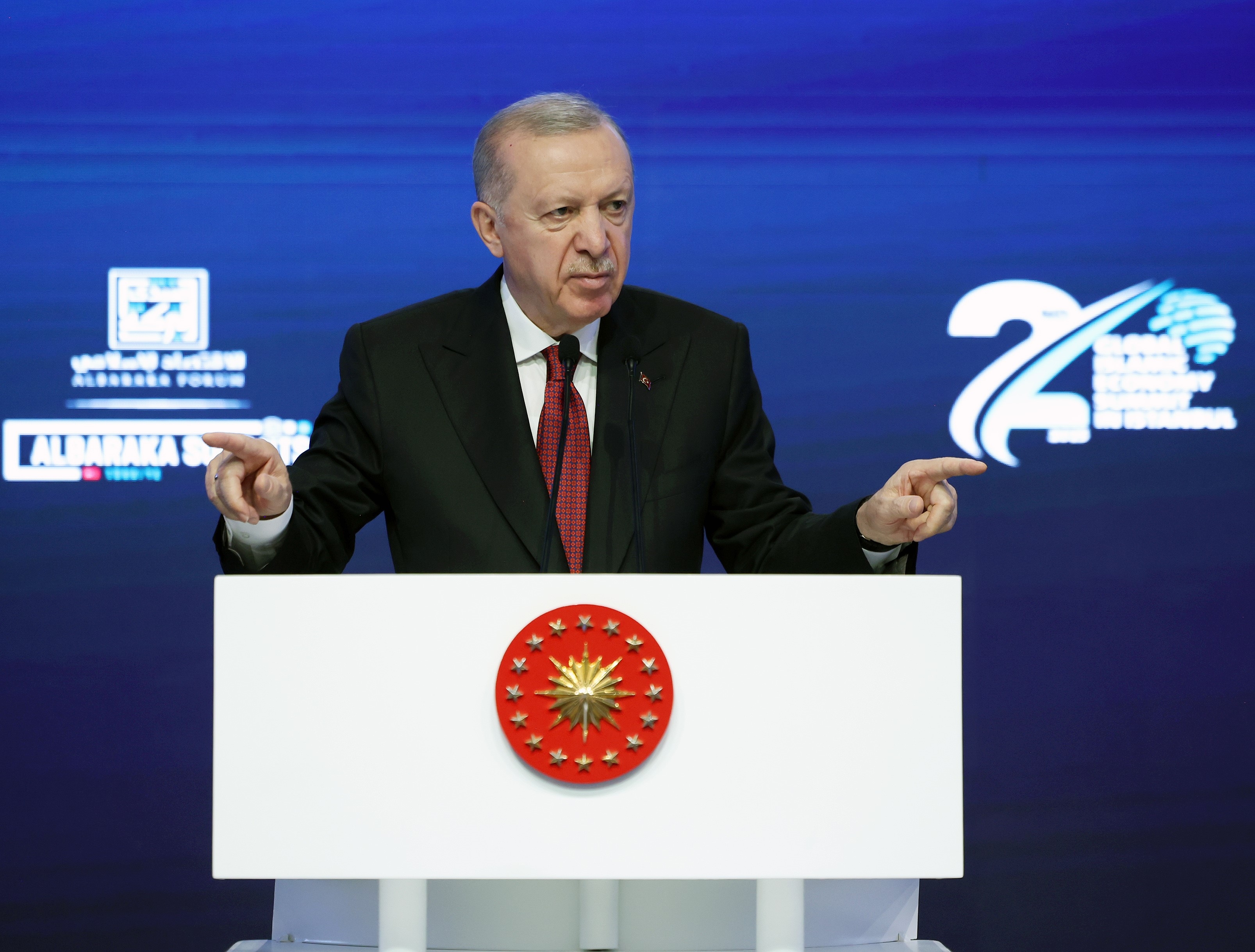 Prezydent Erdoğan: „Nie wycofamy się z walki o zmianę porządku gospodarczego opartego na odsetkach”