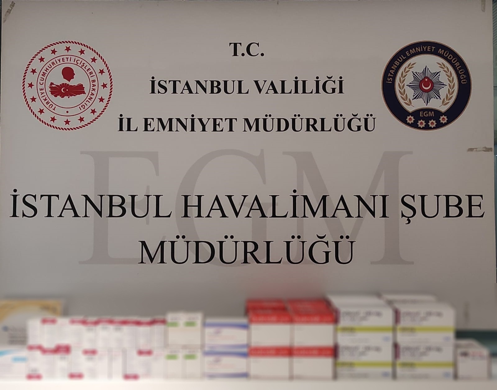 Smokkeloperatie ter waarde van 12 miljoen TL op luchthaven Istanbul: 5 arrestaties