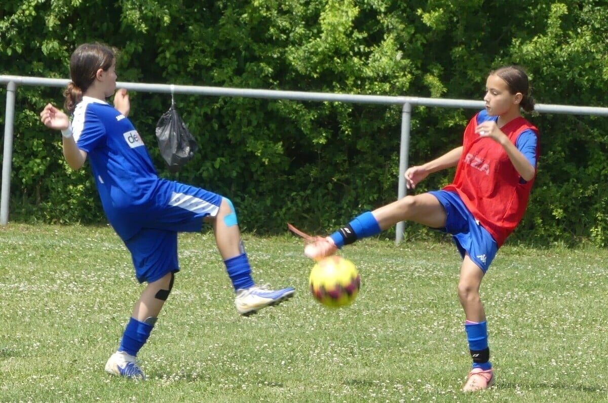 Junge Fußballer im Turnier