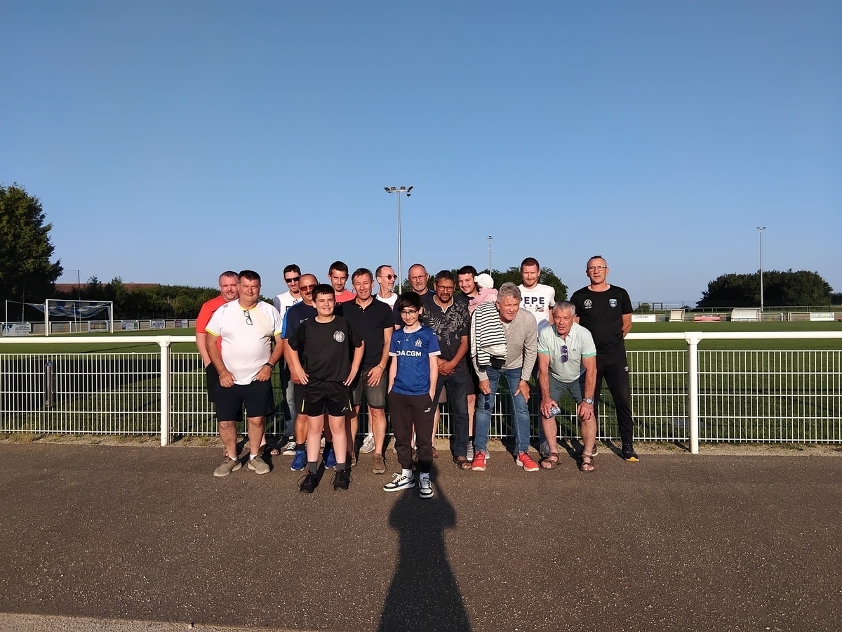 Gli arbitri festeggiano la fine della stagione