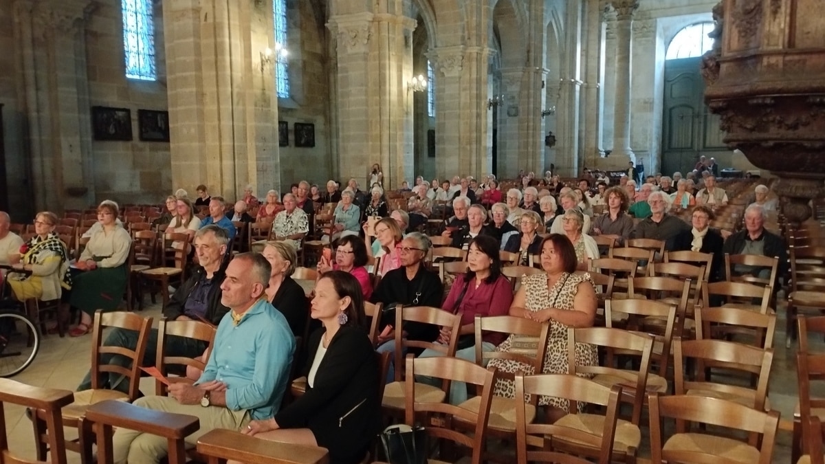 Coro holandês em concerto na catedral