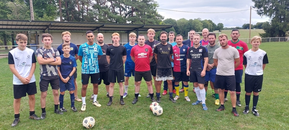 Die Fußballer sind ins Stadion zurückgekehrt