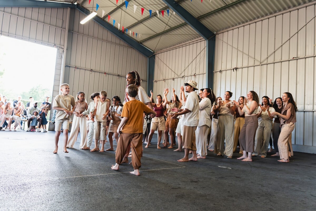 Um “casulo de energia” para encerrar a oficina de dança