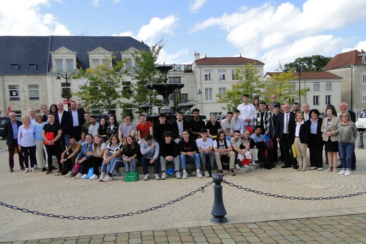 Ein neuer Jahrgang von Ingenieurstudenten an der UTT Nogent