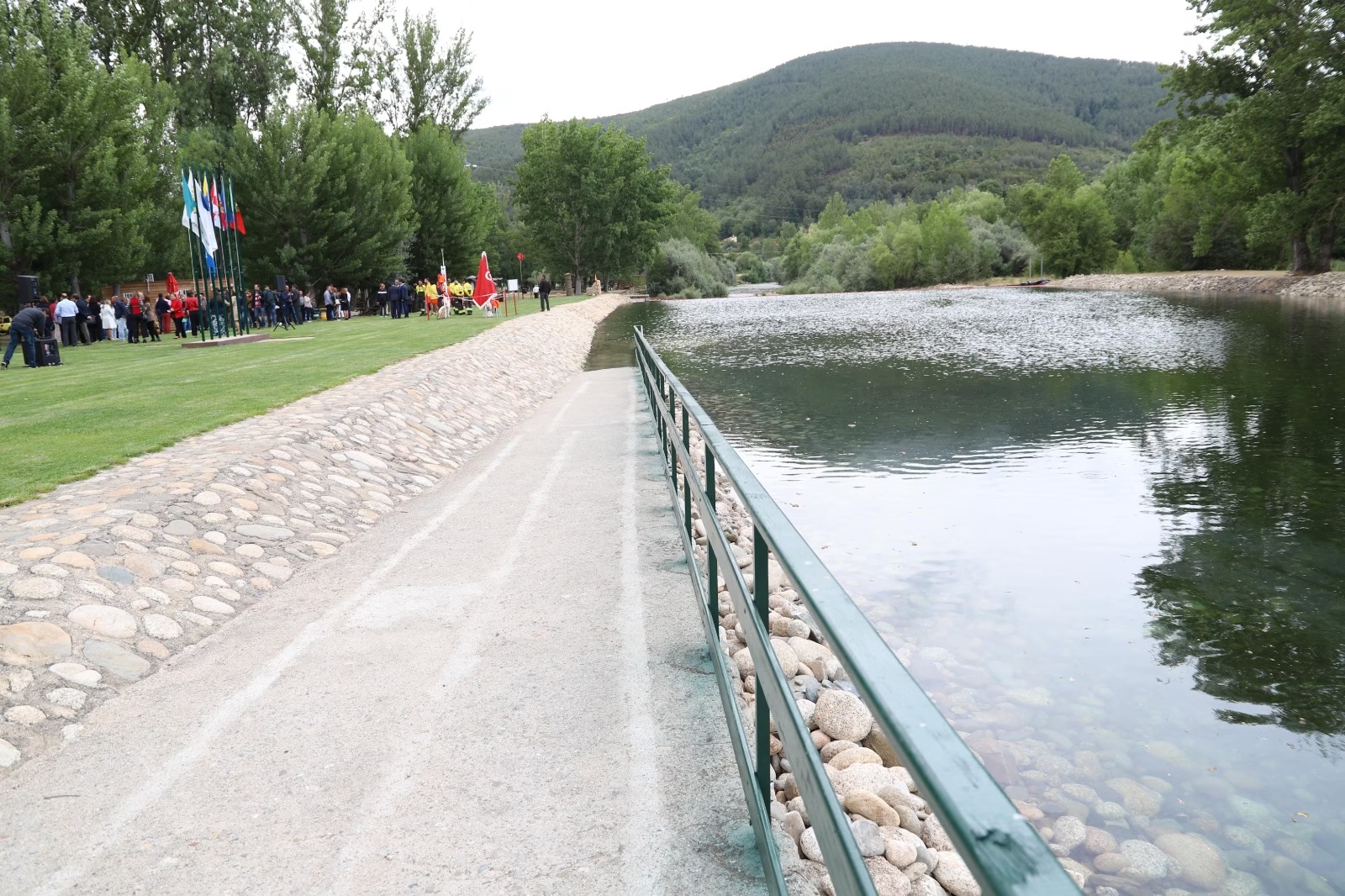 Bandiera Blu per le spiagge fluviali di Valhelhas, Lapa dos Dinheiros e Loriga