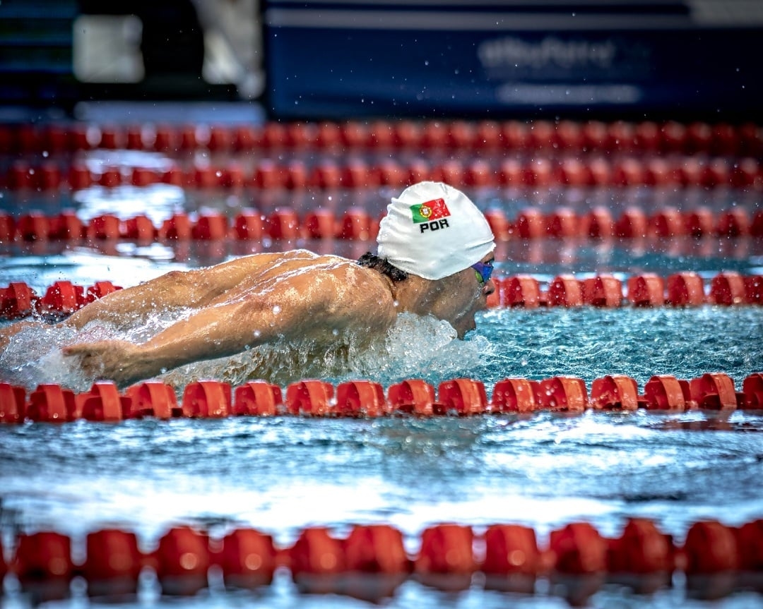Vicente Pereira stellt bei den Schwimmeuropameisterschaften einen neuen Weltrekord für Down-Syndrom auf.