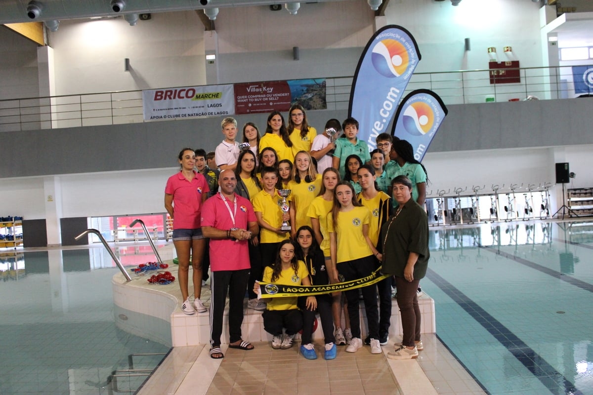 Lagoa Académico Clube wins Regional Swimming Tournament