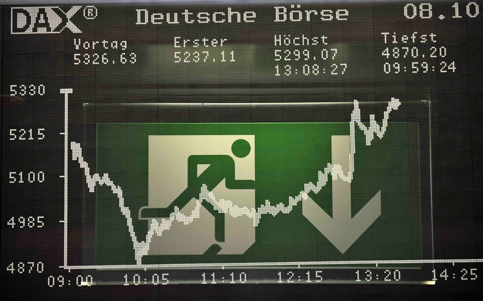 European stock markets in positive territory on US holiday. PSI closes in the green
