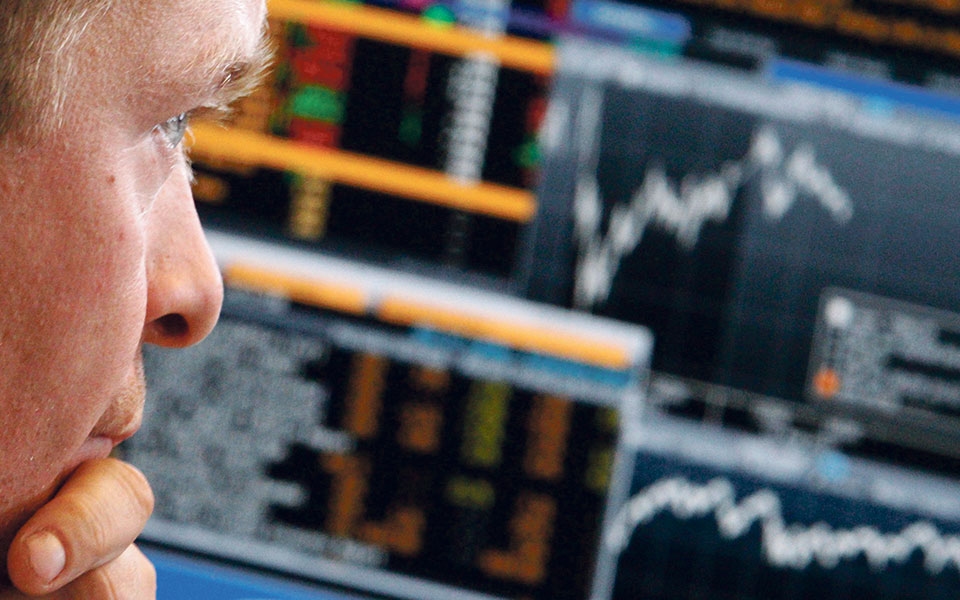 PSI falls in a mixed Europe and despite EDP's rise