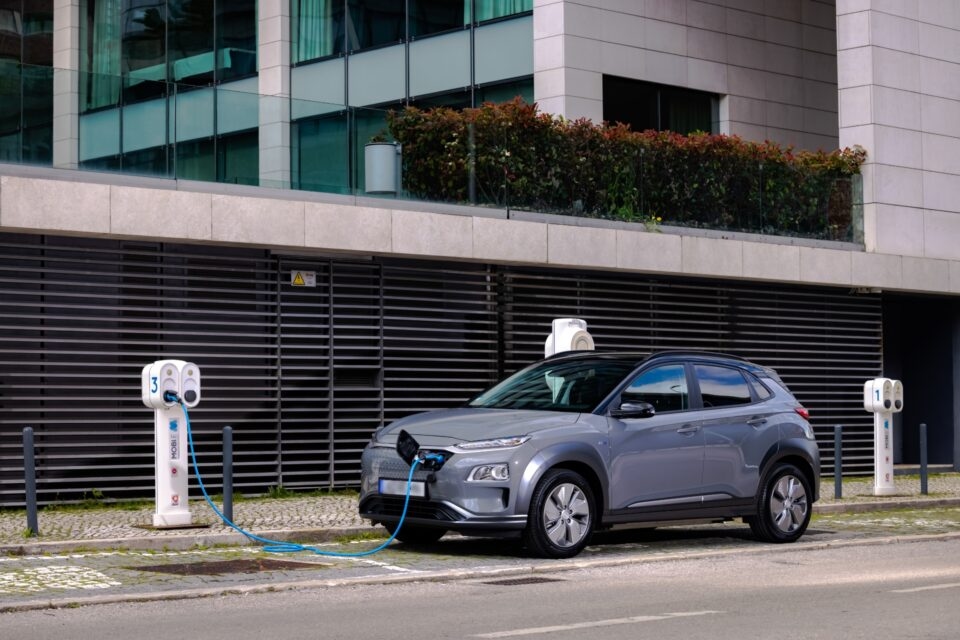 Drugi etap konkursu ogłoszonego przez Mobi.E pozwoli na instalację 40 kolejnych stacji w 18 gminach