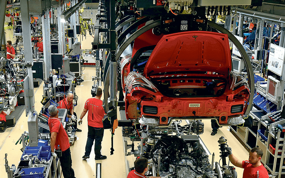 EU-autoverkopen dalen in januari met 2,6%