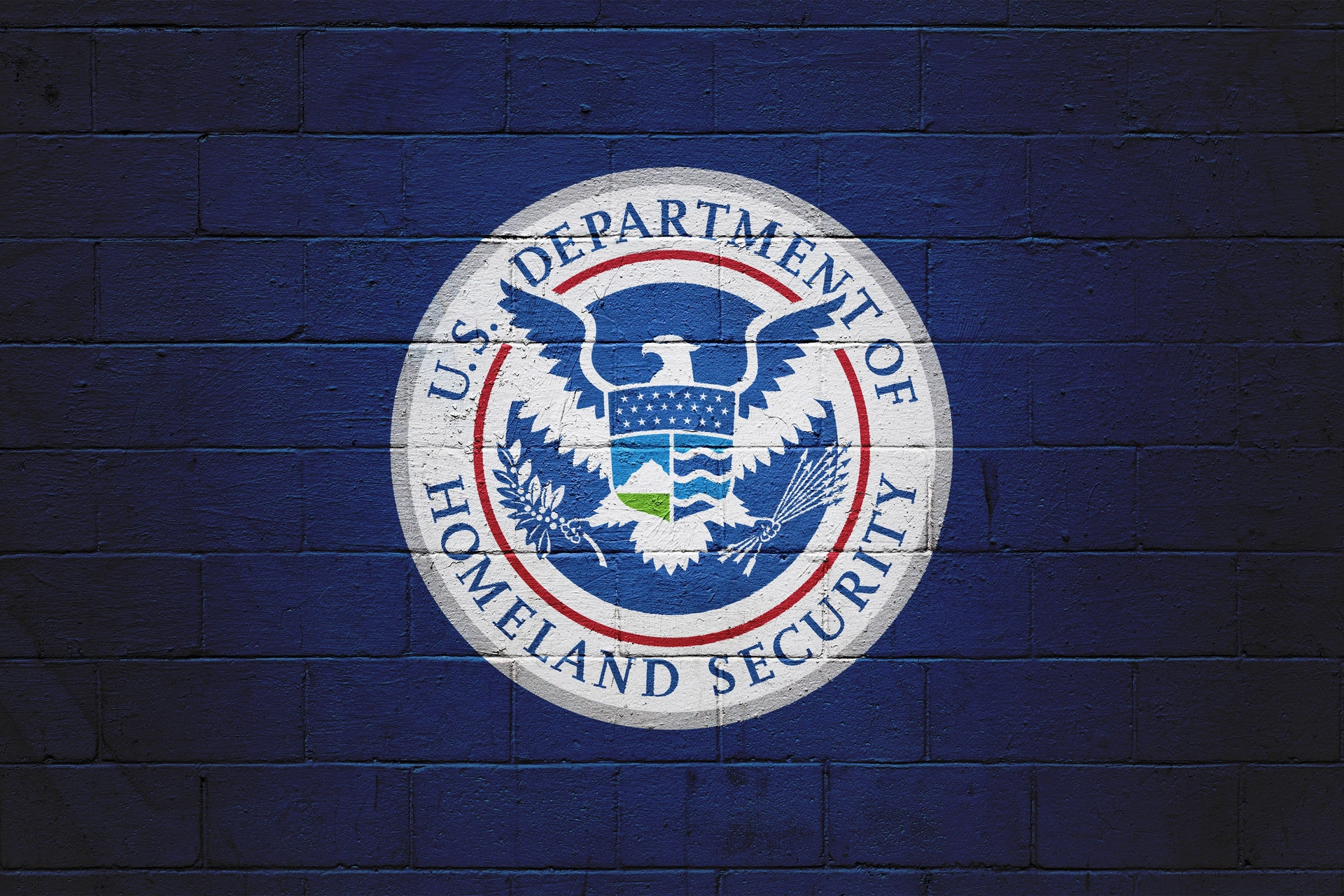 Immigrant Kids Detained in ‘Unsafe and Unsanitary’ Sites as Trump Team Seeks To End Protections