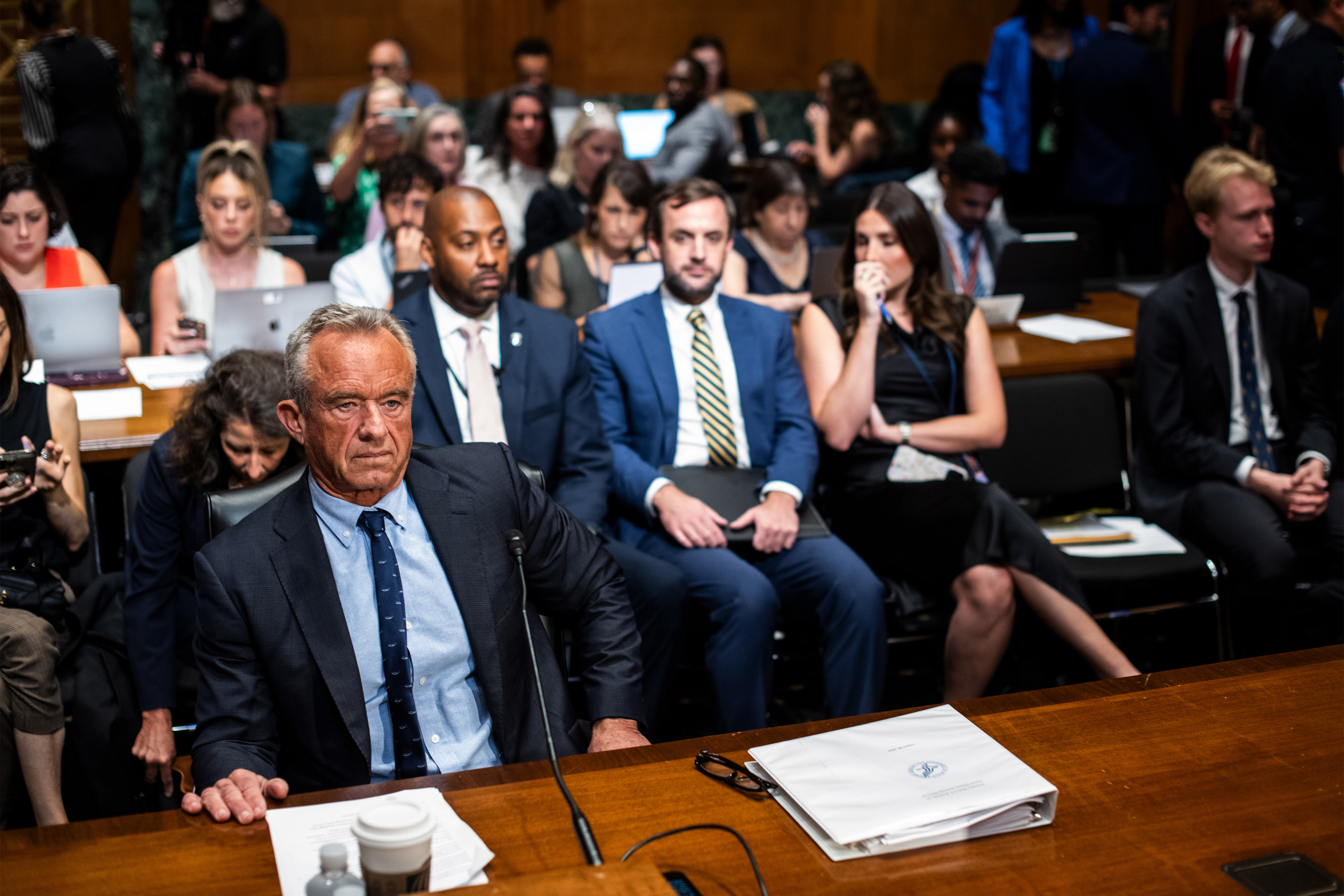 Se espera que el panel de vacunación de RFK Jr. recomiende retrasar la vacunación infantil contra la hepatitis B.