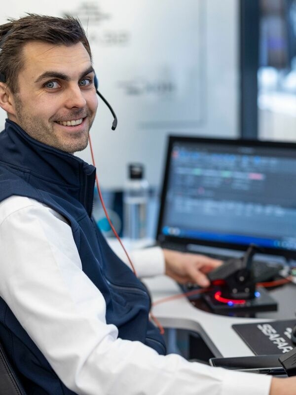 Cameras on all sides and a good mobile phone connection – that's all you need to remotely control a large cargo ship.