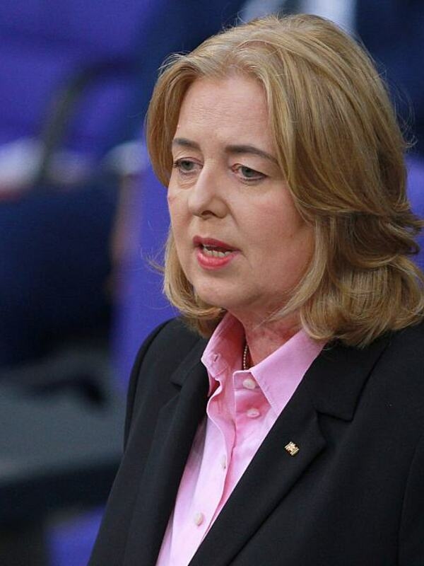 Die frühere Bundestagspräsidentin Bärbel Bas (SPD) hat einen Doppelhaushalt 2025/2026 und einen späteren Beginn der parlamentarischen Sommerpause vorgeschlagen.