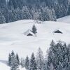 Winter rooms in mountain huts make many mountain tours possible and, in the worst case, ensure survival in the mountains.