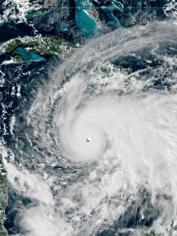 Chuvas torrenciais e ventos fortes: 1.500 pessoas estão sendo evacuadas devido ao ciclone.
