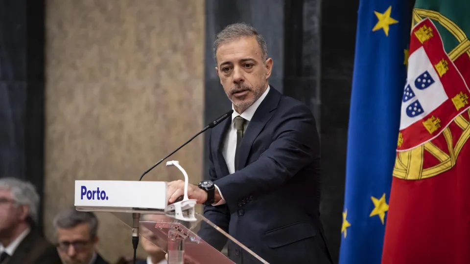 Pedro Duarte verspricht, die Einwanderung mit Menschlichkeit zu behandeln, fordert aber „Respekt“
