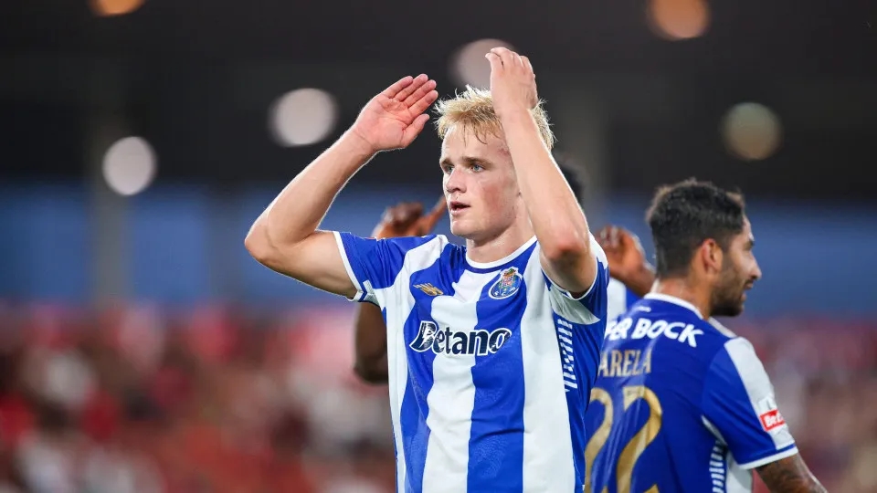 'Polvo' dinamarquês e senhor assistências. Reforços do FC Porto à lupa