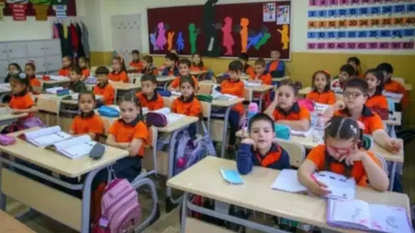 Ministério da Saúde emite alerta às famílias de alunos que vão iniciar as aulas