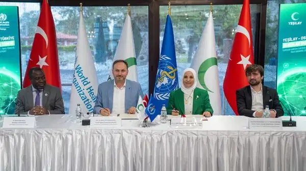 Crescente Verde e OMS Turquia colaboram para combater o vício