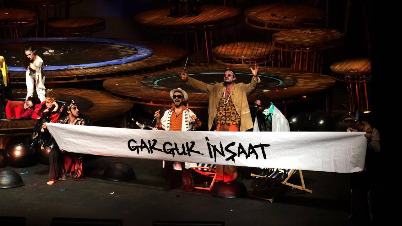 Emocje na scenie w Ankarze: festiwalowa kurtyna w górę z musicalem Kuşkondu