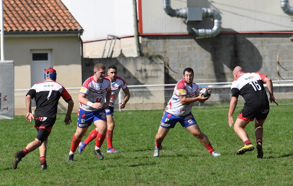 Rugby, Federal 3: Nontron kehrt mit leeren Händen aus Haute-Vienne zurück