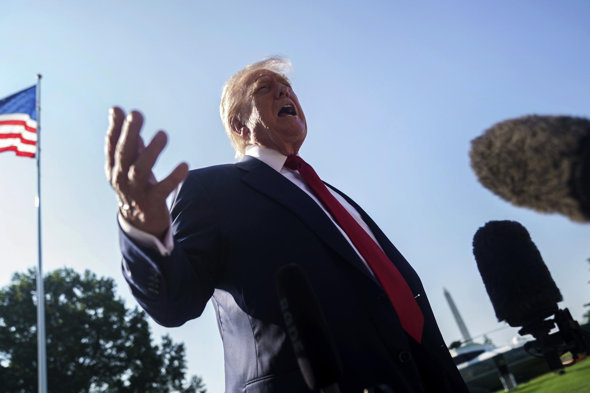 Trump prepares emergency declaration as new legal basis for taxing Brazil, says agency