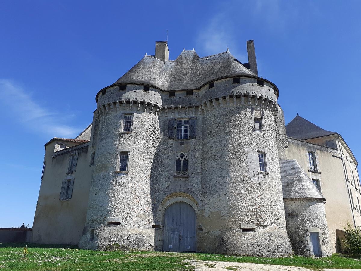 Vacaciones en Charente: qué ver, qué hacer, dónde comer, dónde alojarse en Barbezieux-Saint-Hilaire