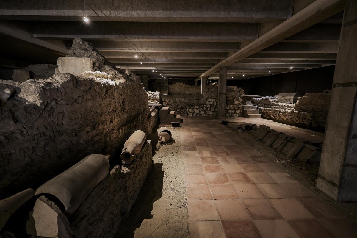 Nos porões de Bordéus (4/6): sob a Place des Martyrs-de-la-Résistance, um cemitério igualmente grande