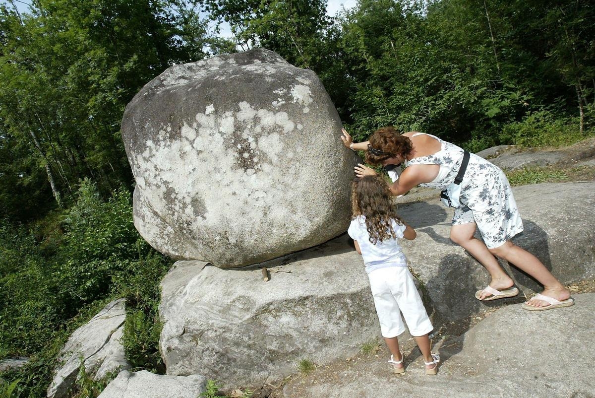 4 magiczne spacery po Dordogne: między jaskiniami, legendami i pływaniem