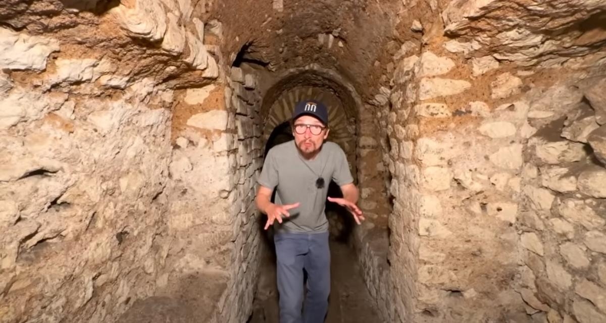 “There’s a crazy heritage here”: Lorànt Deutsch amazed by the history of Saintes