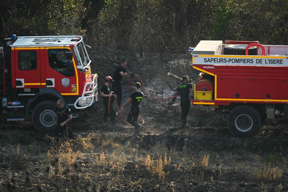 Fire in Aude: the fire is under control, but it will take several days to extinguish it