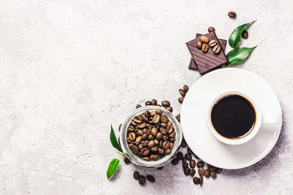 Waarom raken we verslaafd aan chocolade door koffie?