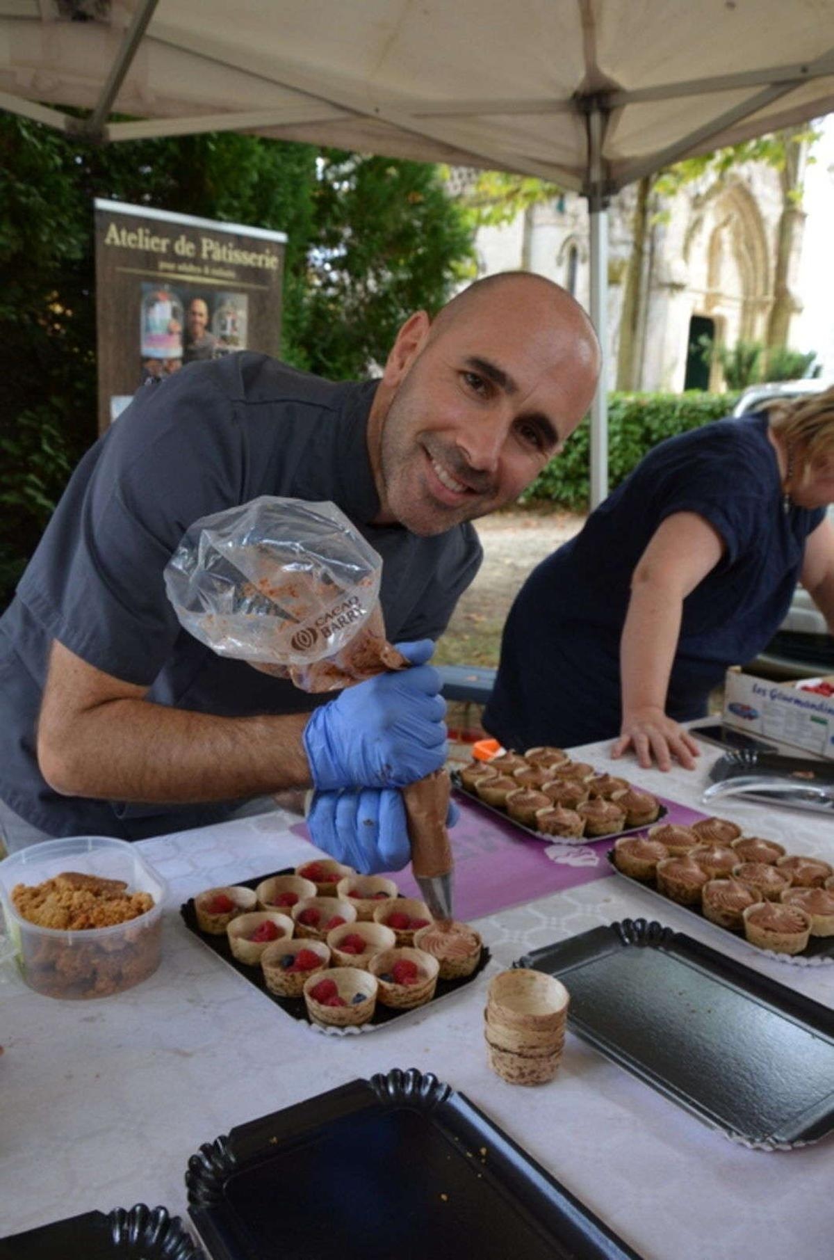 «No sabemos utilizar bien las ciruelas pasas»: en las Fiestas de Agen, Cyril Carrini quiere despertar el paladar.