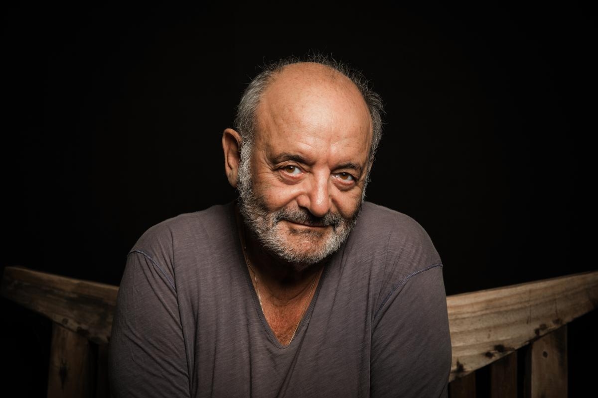 "İnsanlığa inanıyorum": Saintes'teki Transe Atlantique festivalinde ebedi hayalperest Louis Chedid