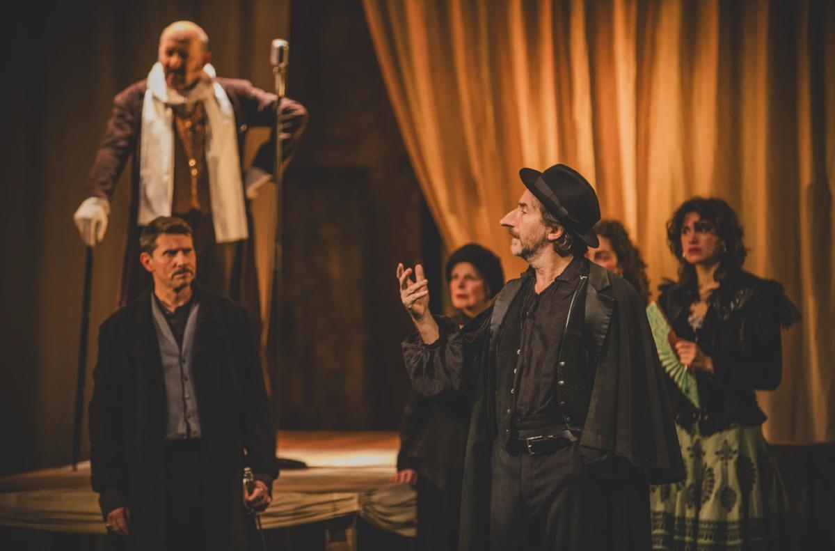 Villeneuve-sur-Lot: Edouard Baer em Cyrano, uma homenagem a Devos e uma peça com 5 prêmios Molière, a temporada cultural está se tornando mais sofisticada